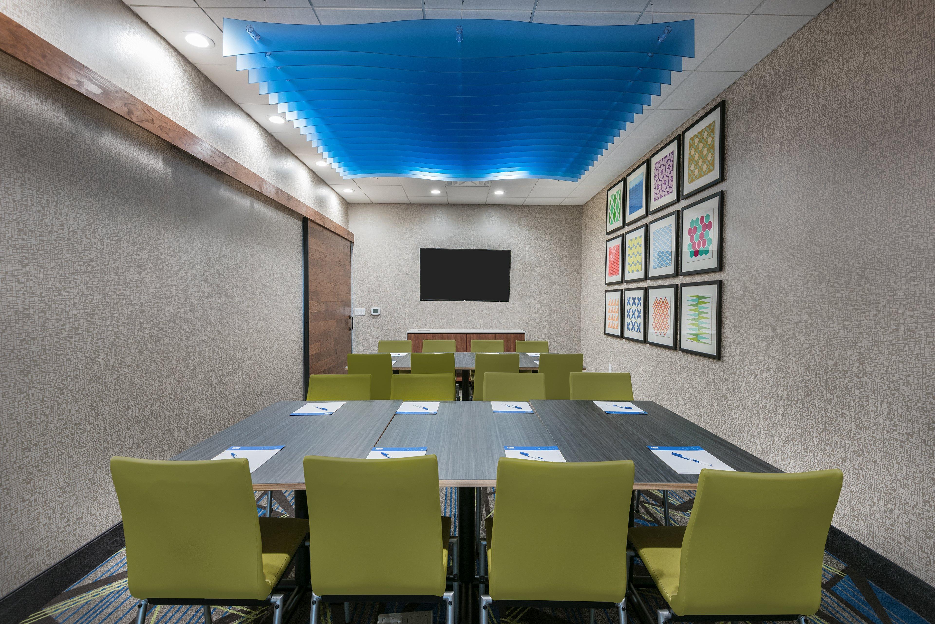 Holiday Inn Express & Suites Bryan - College Station By Ihg Exterior photo