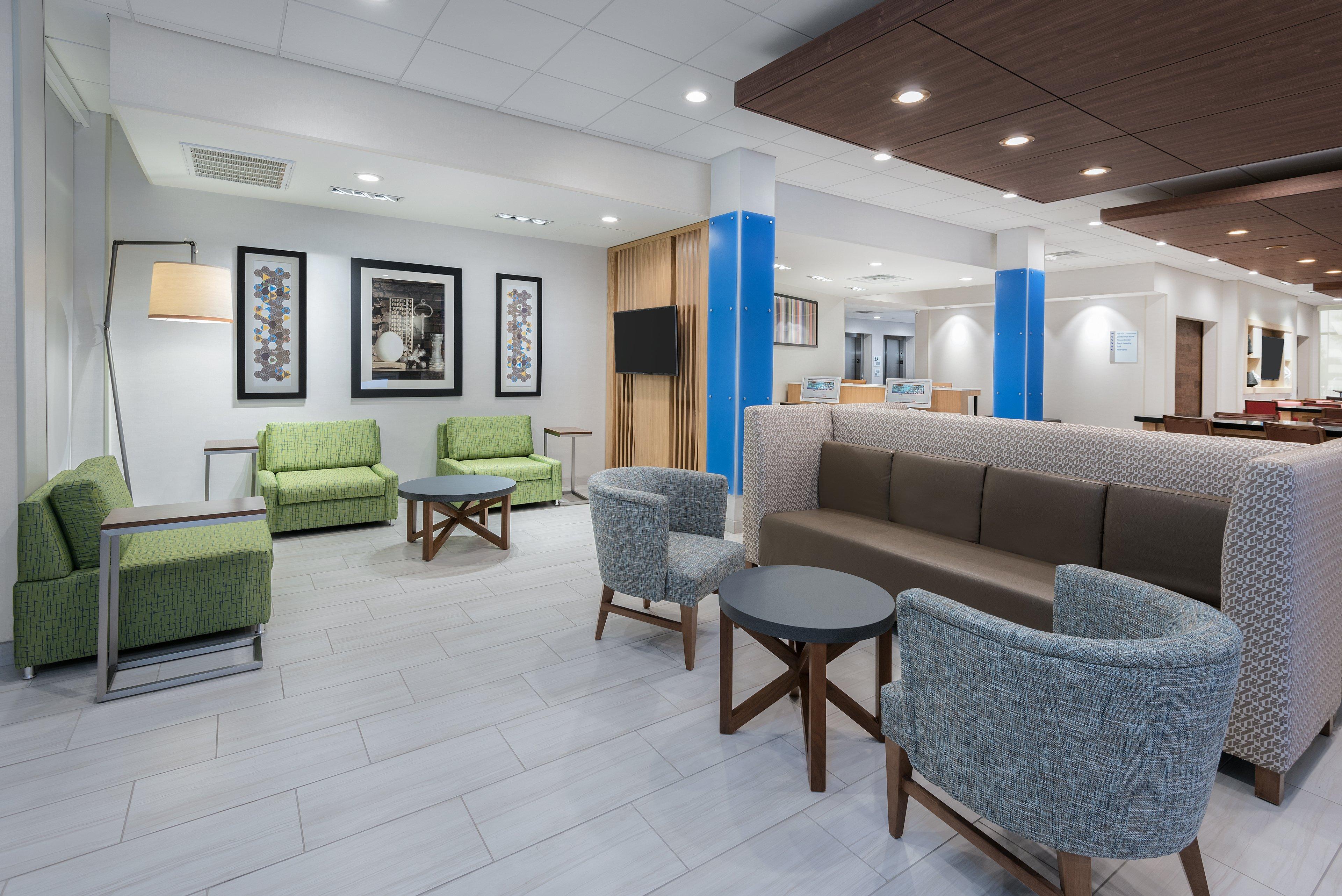 Holiday Inn Express & Suites Bryan - College Station By Ihg Exterior photo